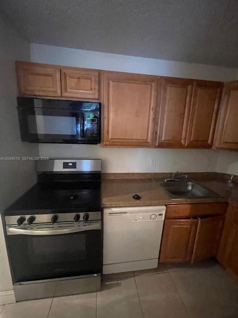 10773 Cleary Blvd , Unit 103, Plantation, FL 33324 Photo
