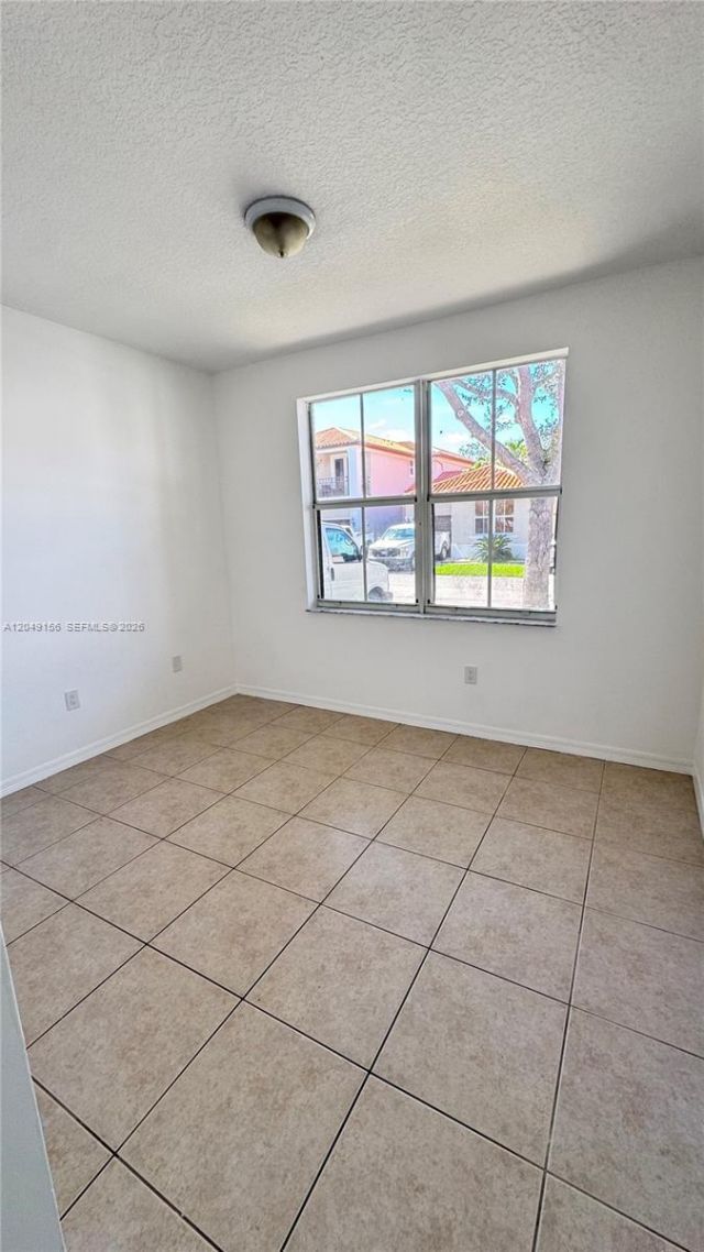 8337 NW 142nd St, Unit 8337, Miami Lakes, FL 33016 Photo