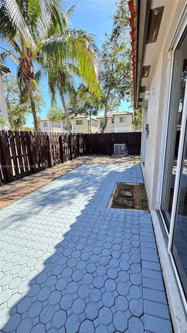 8337 NW 142nd St, Unit 8337, Miami Lakes, FL 33016 Photo