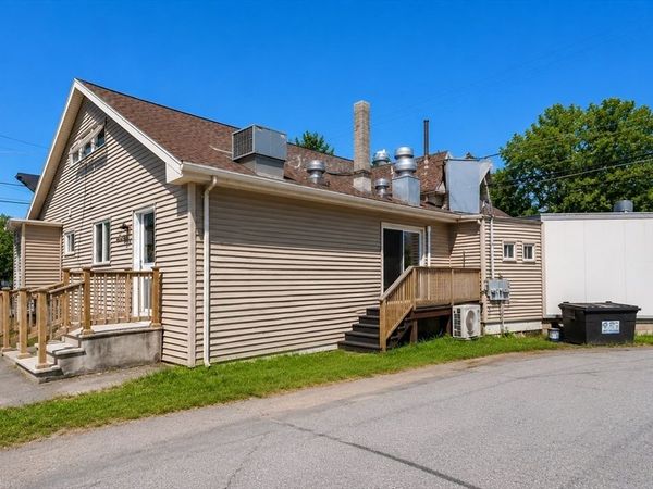 6 Seaview Ave, Unit 1, Fairhaven, MA 02719
