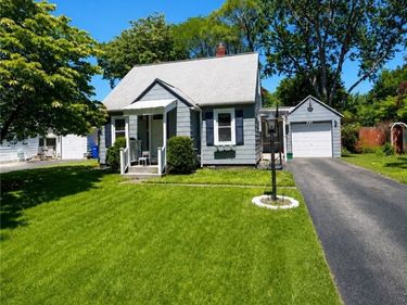 244 Ridgedale Circle, Rochester, NY 14616