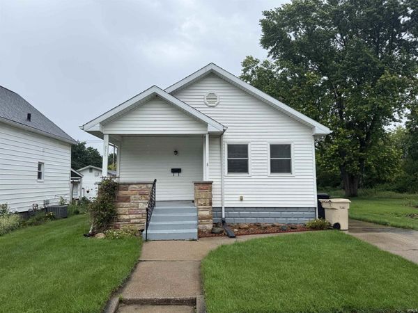830 S Meade Street, South Bend, IN 46619