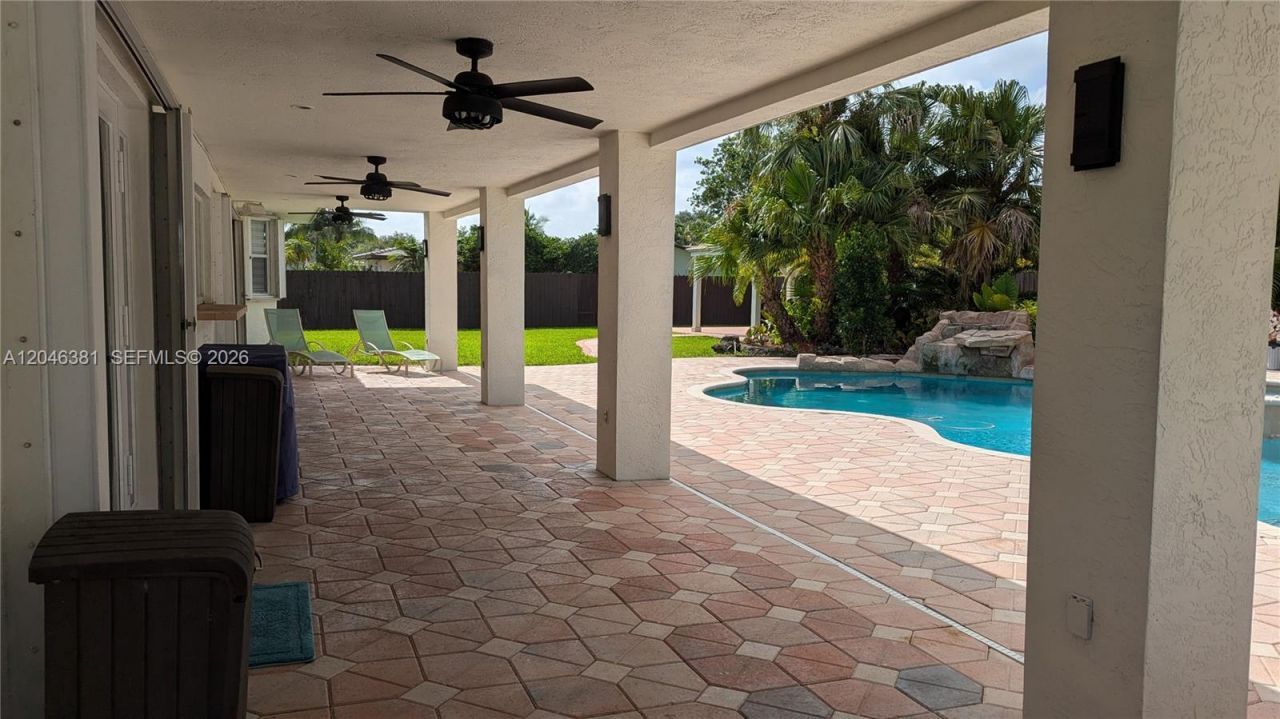 10442 SW 114th St , Miami, FL 33176 Photo
