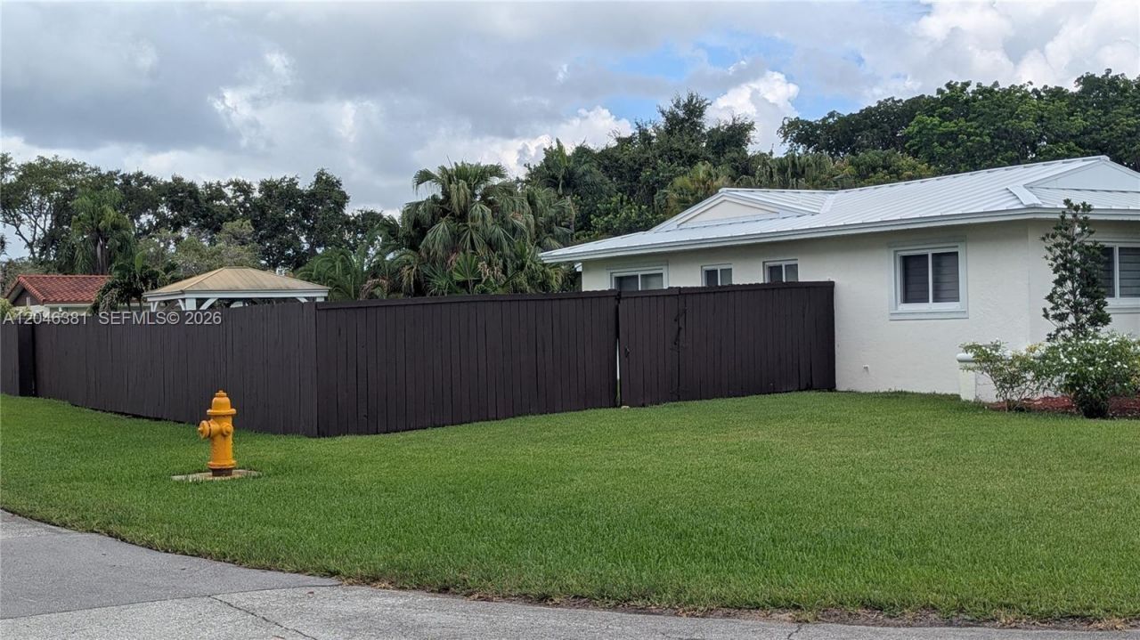 10442 SW 114th St , Miami, FL 33176 Photo
