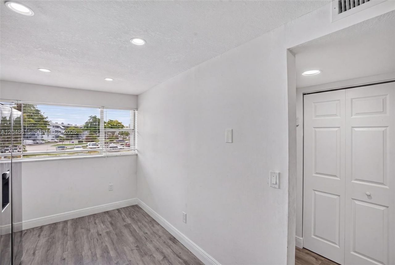 8390 Sands Point Blvd , Unit F210, Tamarac, FL 33321 Photo