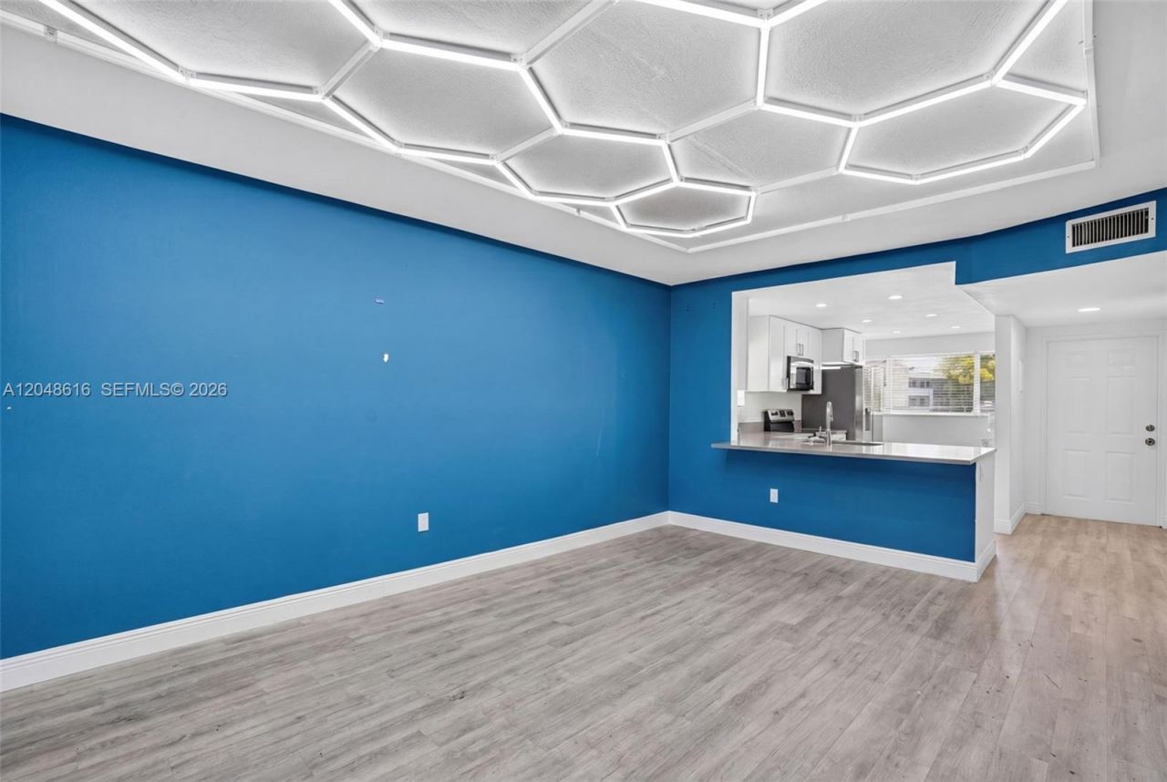 8390 Sands Point Blvd , Unit F210, Tamarac, FL 33321 Photo