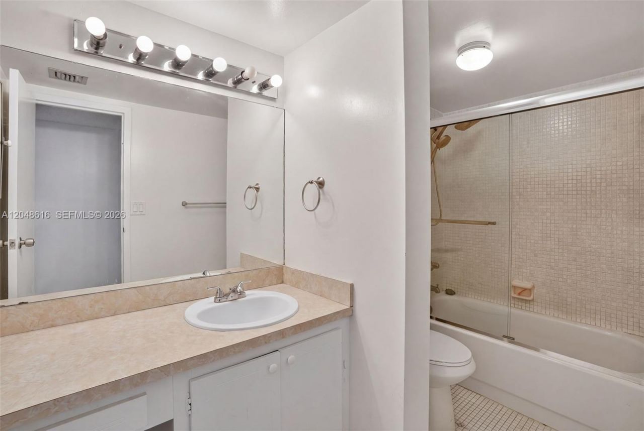 8390 Sands Point Blvd , Unit F210, Tamarac, FL 33321 Photo