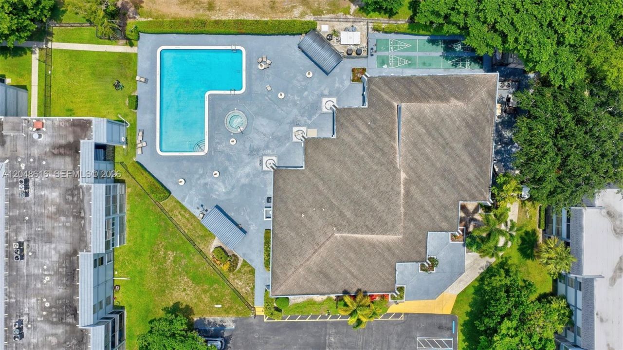 8390 Sands Point Blvd , Unit F210, Tamarac, FL 33321 Photo