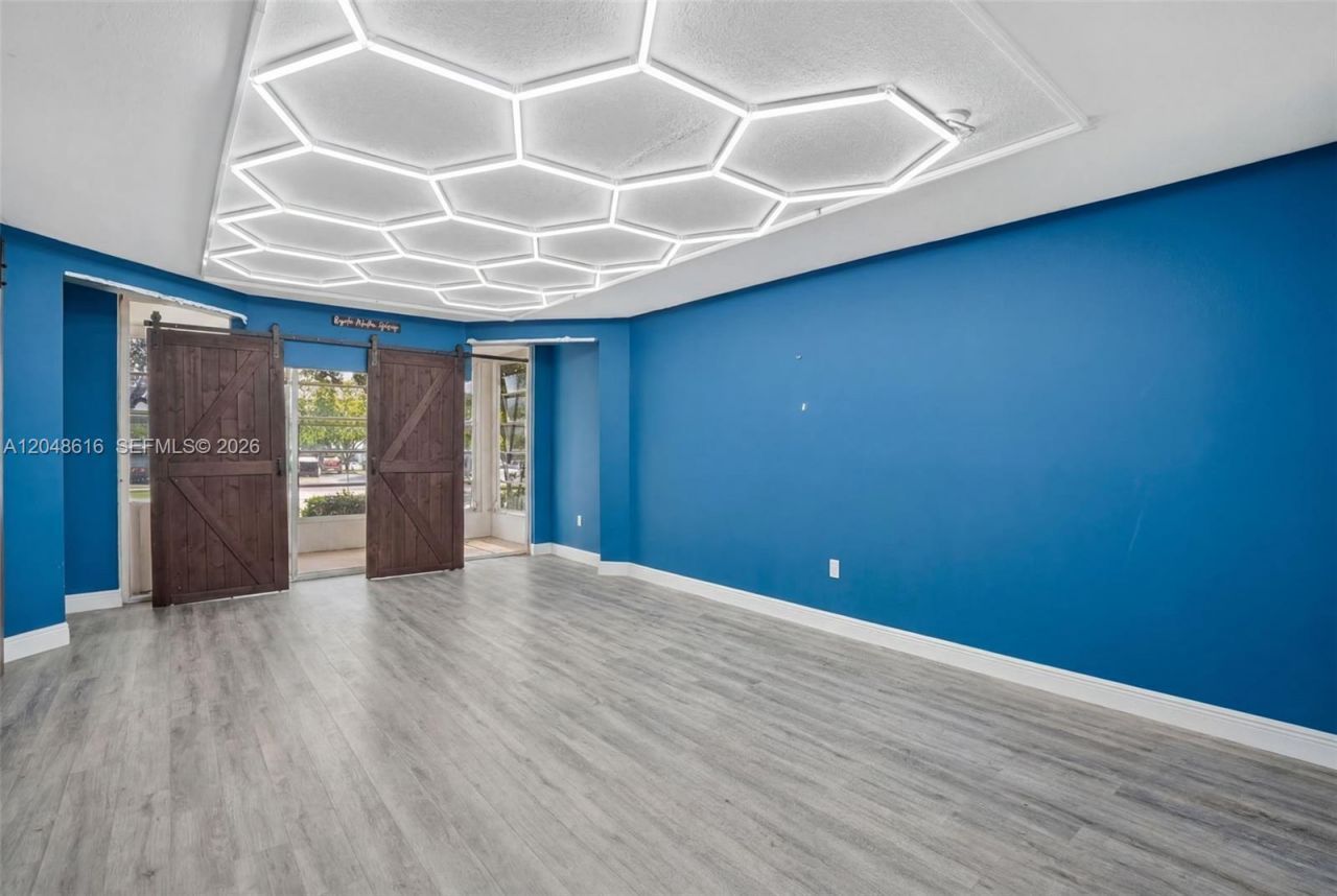 8390 Sands Point Blvd , Unit F210, Tamarac, FL 33321 Photo