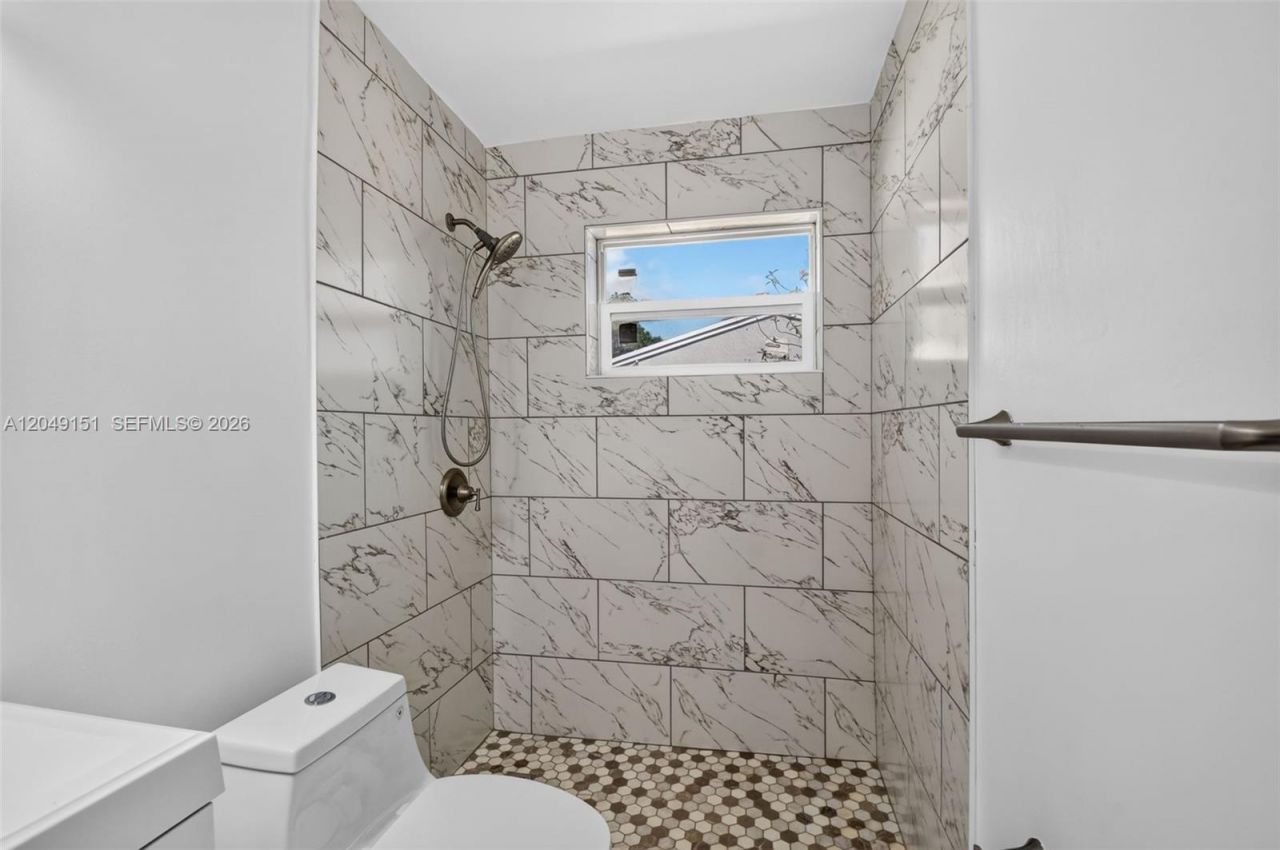 824 Bayberry Dr, Unit Front, Lake Park, FL 33403 Photo