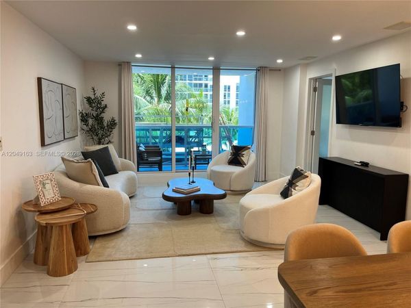 2301 Collins Ave , Unit 326, Miami Beach, FL 33139