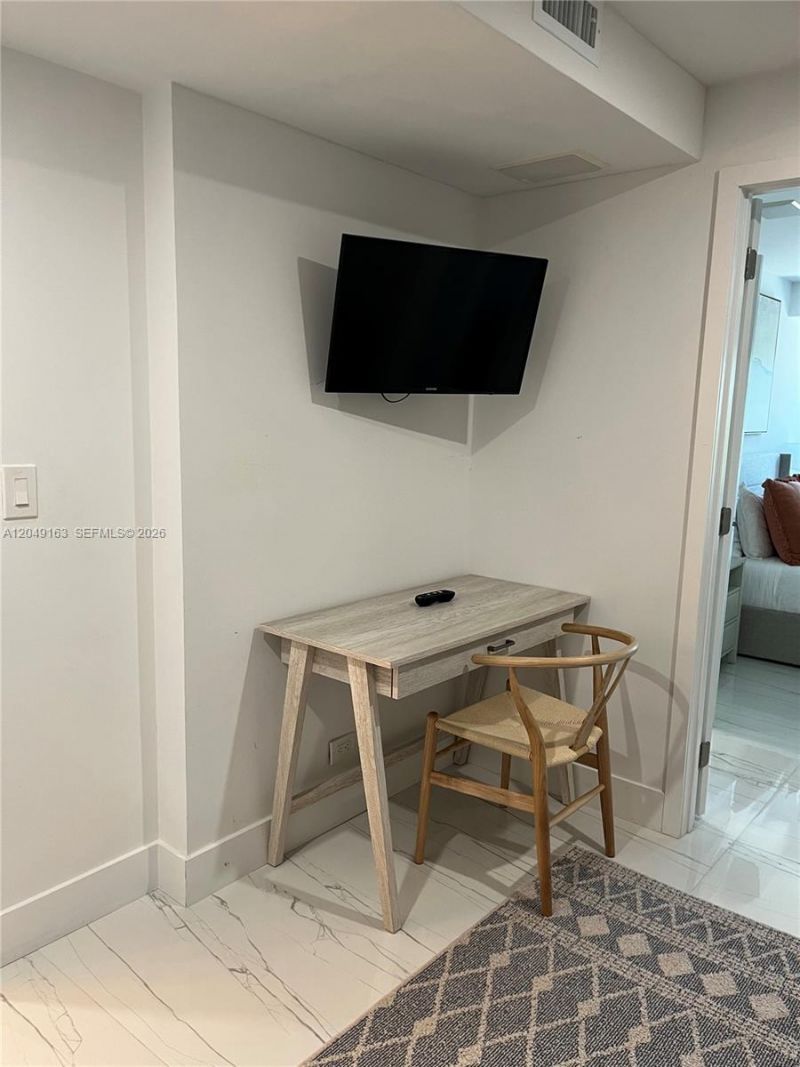 2301 Collins Ave , Unit 326, Miami Beach, FL 33139 Photo