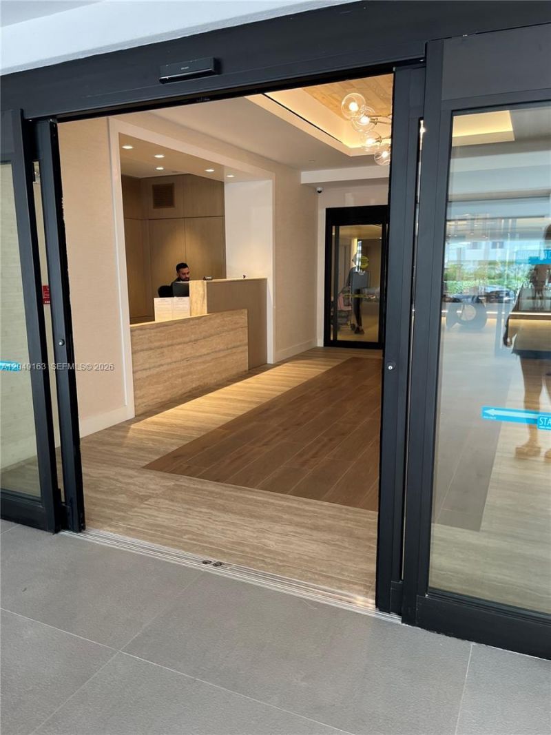 2301 Collins Ave , Unit 326, Miami Beach, FL 33139 Photo