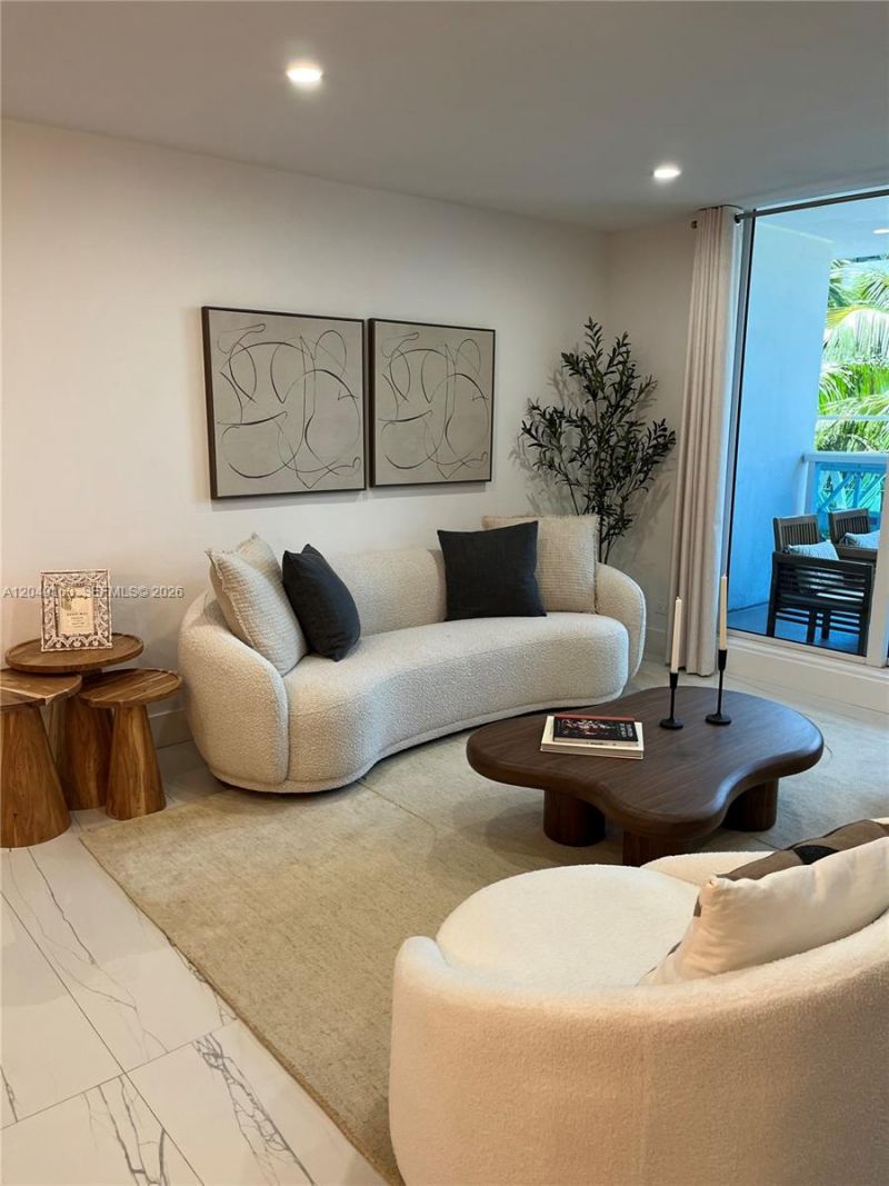 2301 Collins Ave , Unit 326, Miami Beach, FL 33139 Photo