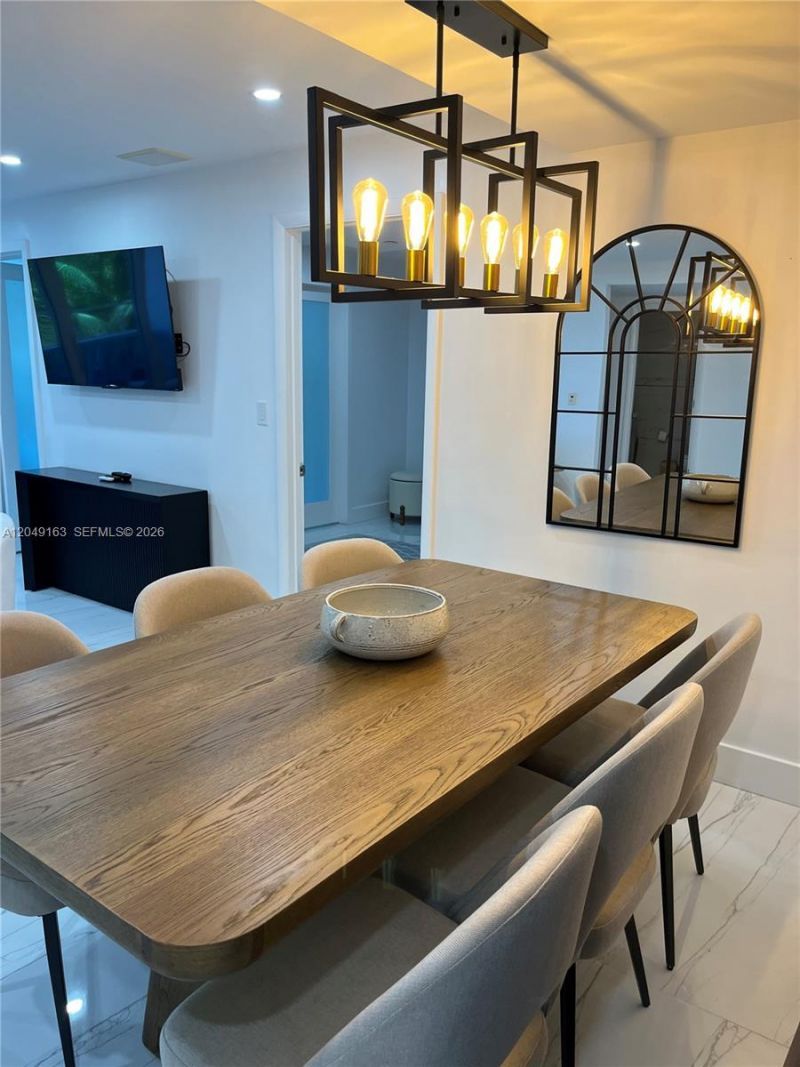 2301 Collins Ave , Unit 326, Miami Beach, FL 33139 Photo