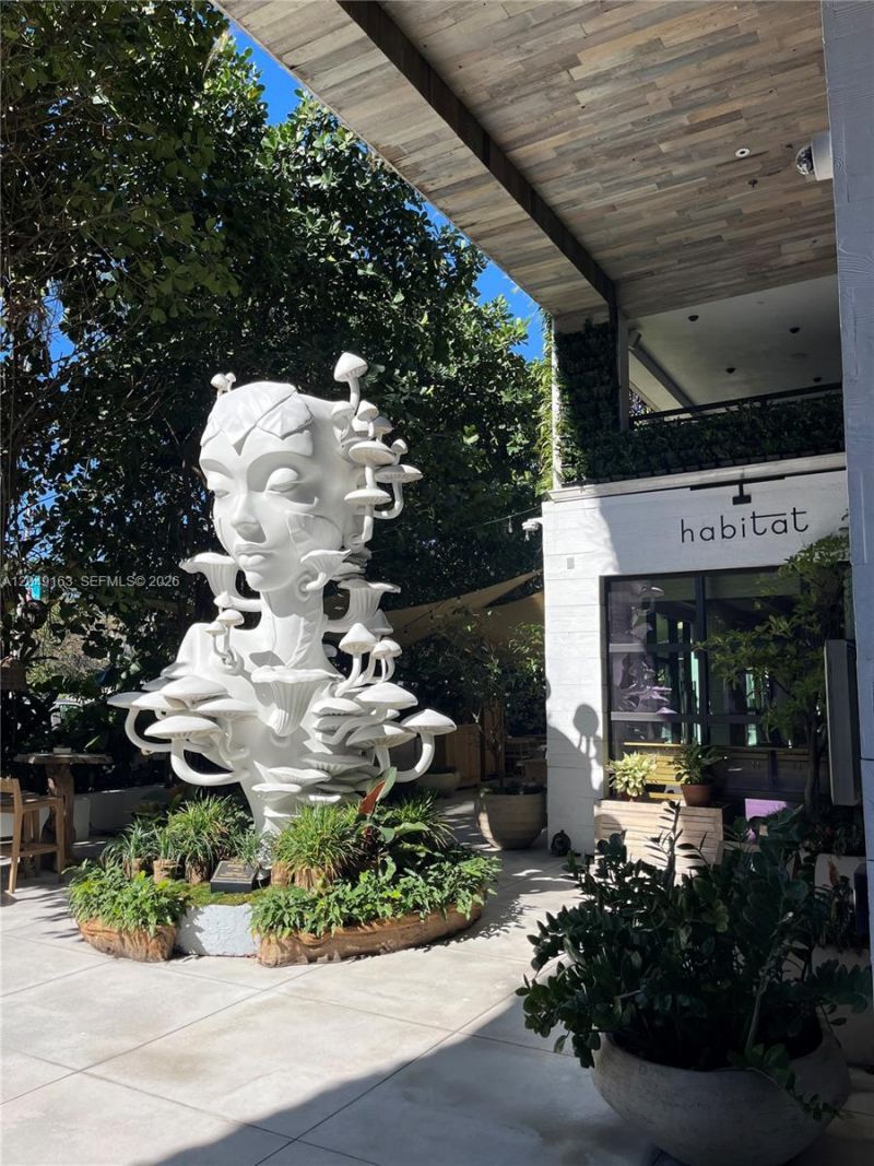 2301 Collins Ave , Unit 326, Miami Beach, FL 33139 Photo