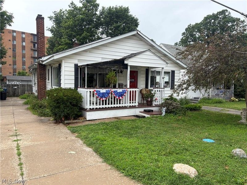 1088 Beachview Road, Willoughby, OH 44094 Photo 1