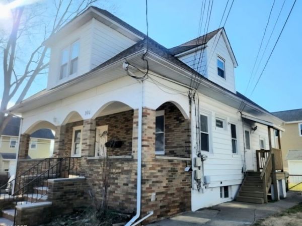 301 Hagel Ave, Linden, NJ 07036