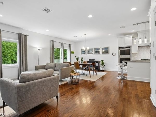 156 Mountain Ave, Springfield, NJ 07081