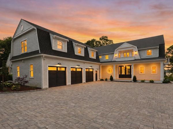 26 Wheeler Road , Mashpee, MA 02649
