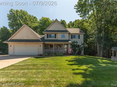 7965 Howard Street, Hamburg Twp, MI 48189