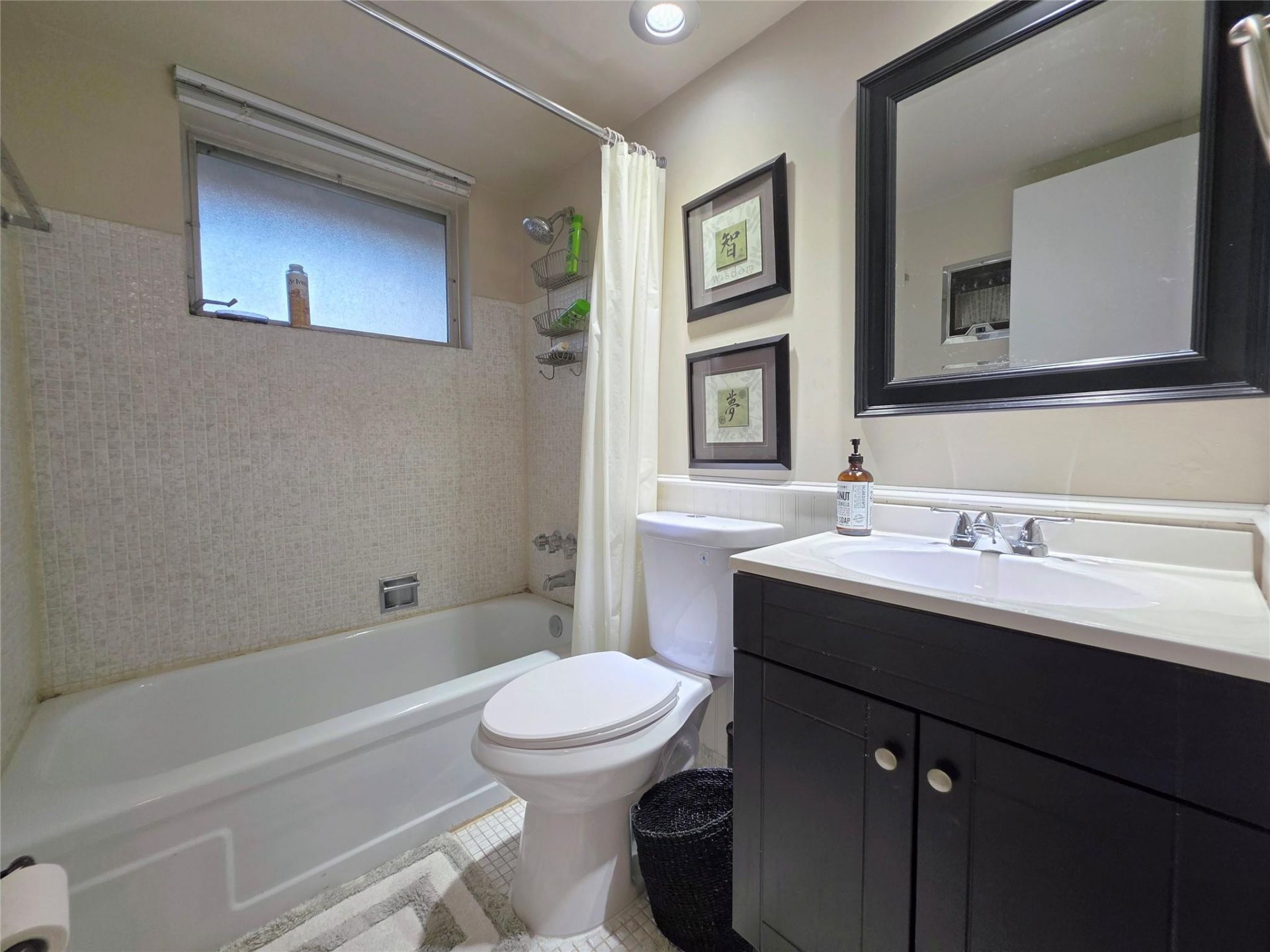 300 Layne Boulevard, Unit 301, Hallandale Beach, FL 33009 Photo