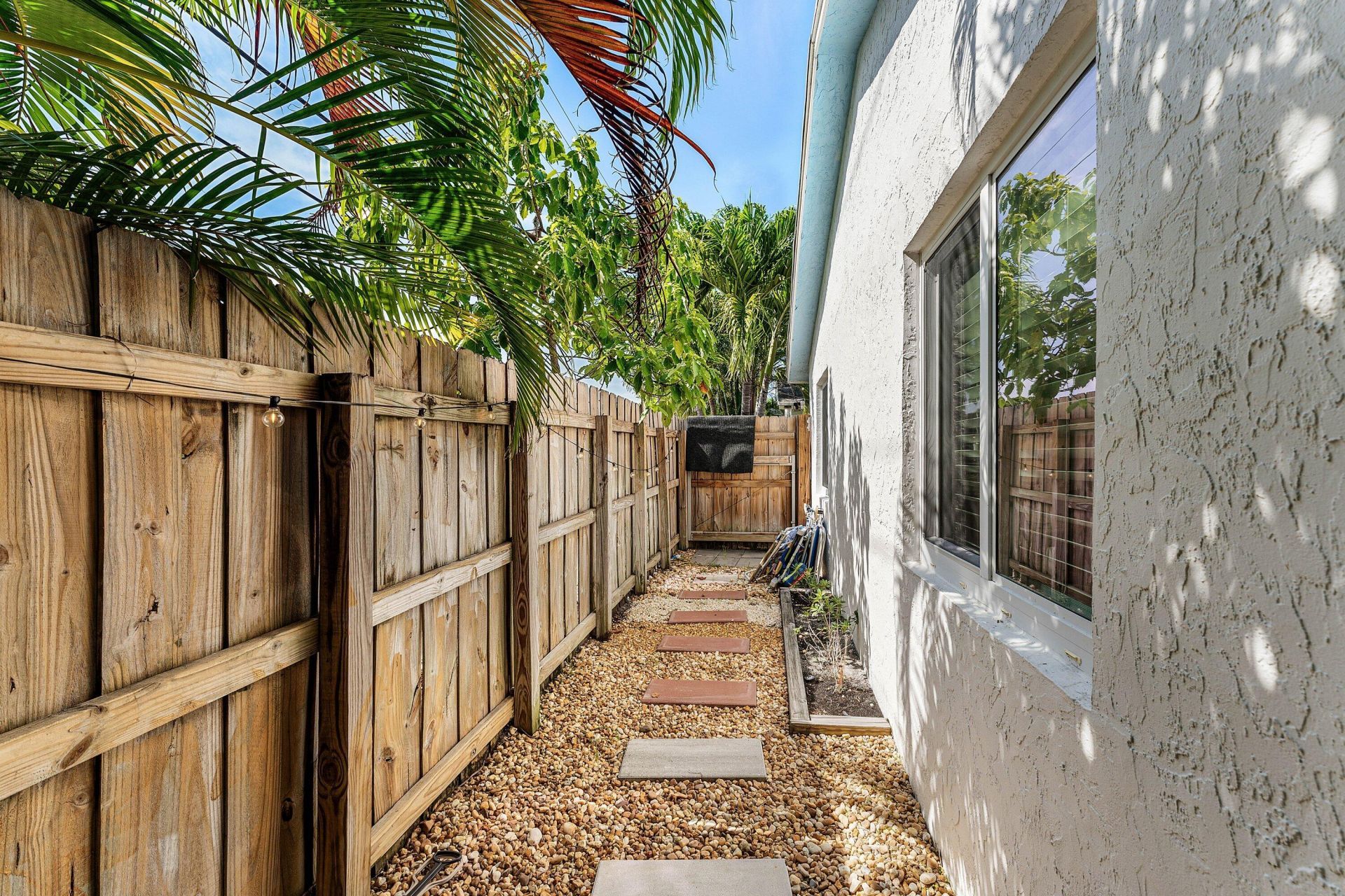 334 NE 7th Avenue, Delray Beach, FL 33483 Photo