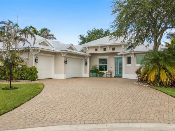 1090 Quail Court SW, Vero Beach, FL 32968