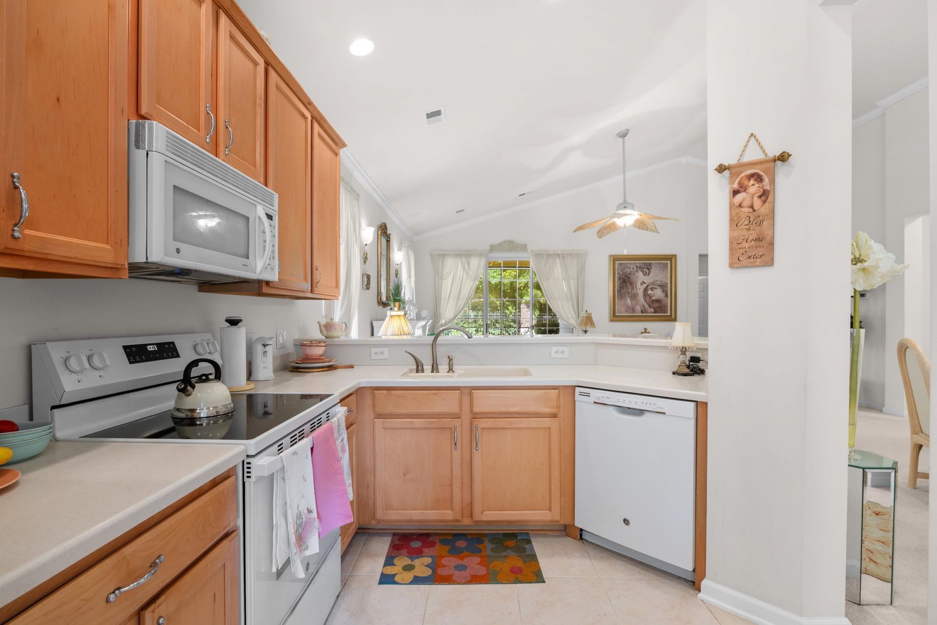 845 Laquinta Loop Photo 11