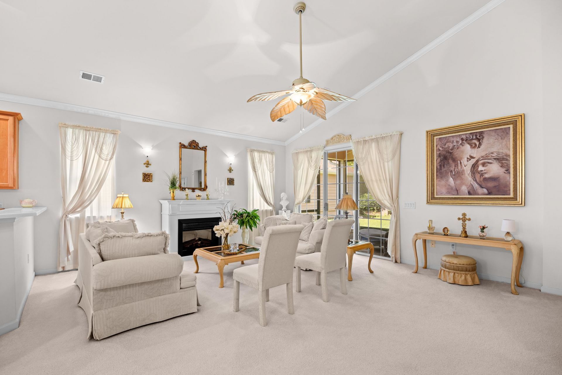 845 Laquinta Loop Photo 21