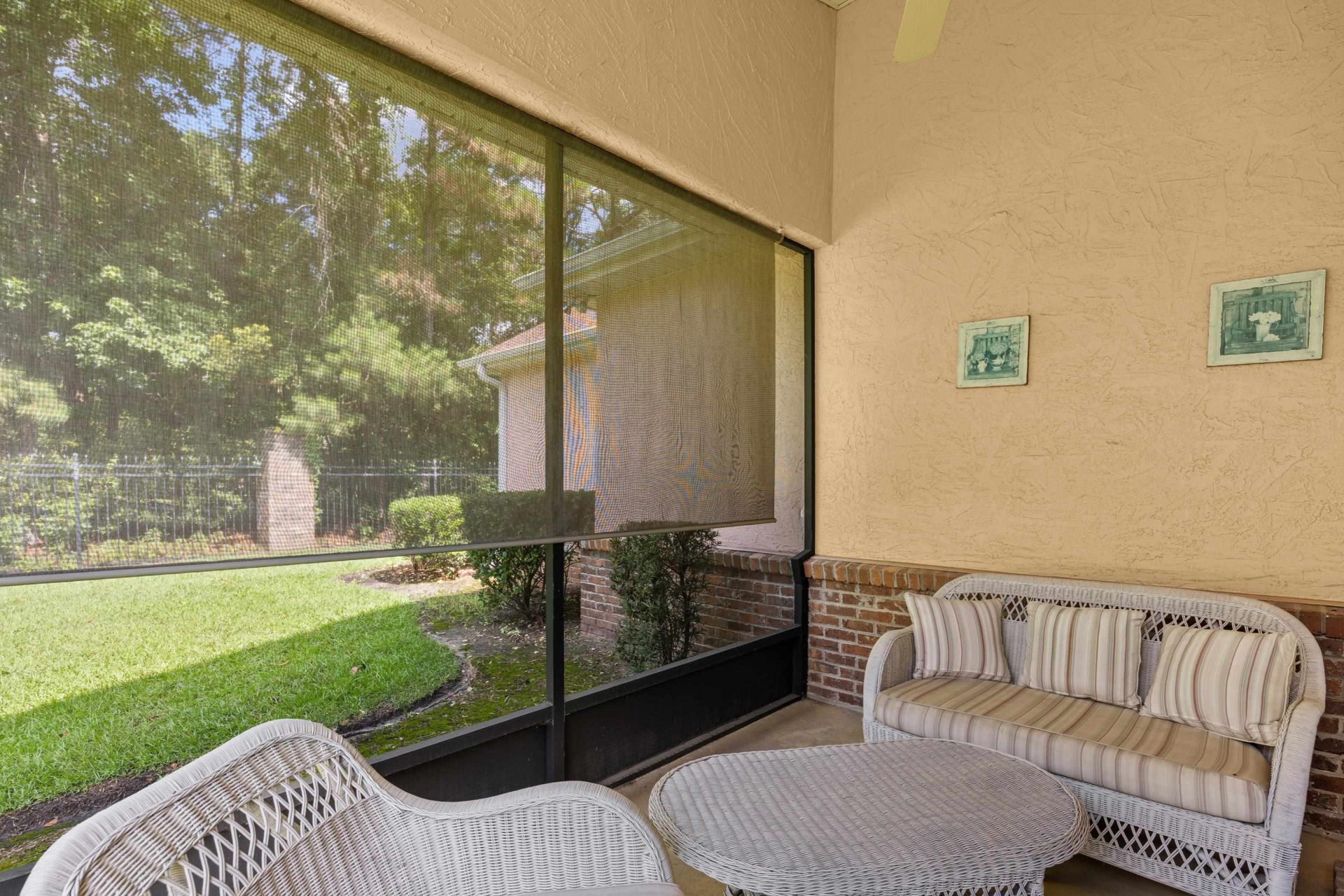 845 Laquinta Loop Photo 34
