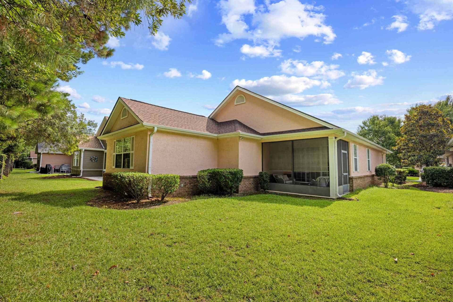 845 Laquinta Loop Photo 36