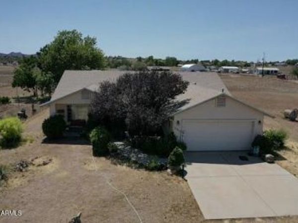 21800 N Windy Hill Lane, Paulden, AZ 86334