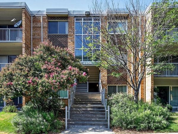 2914 KINGS CHAPEL ROAD, Unit 8, FALLS CHURCH, VA 22042