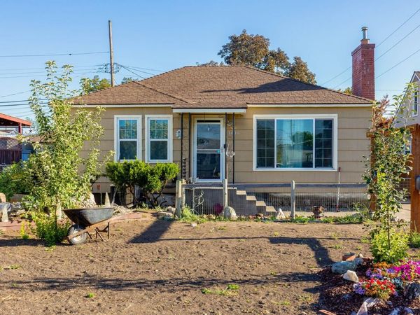 1406 E Rockwell Ave, Spokane, WA 99207