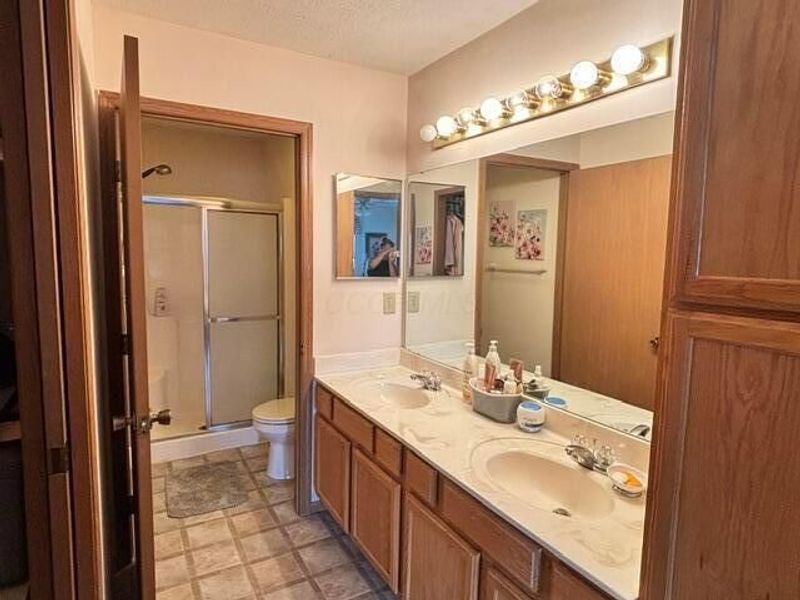 1228 Amberlea Drive E, Unit 19, Columbus, OH 43230 Photo 20