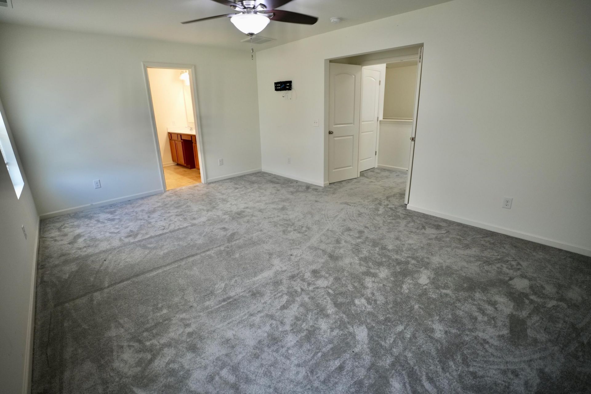 407 Thoroughbred Drive Photo 15