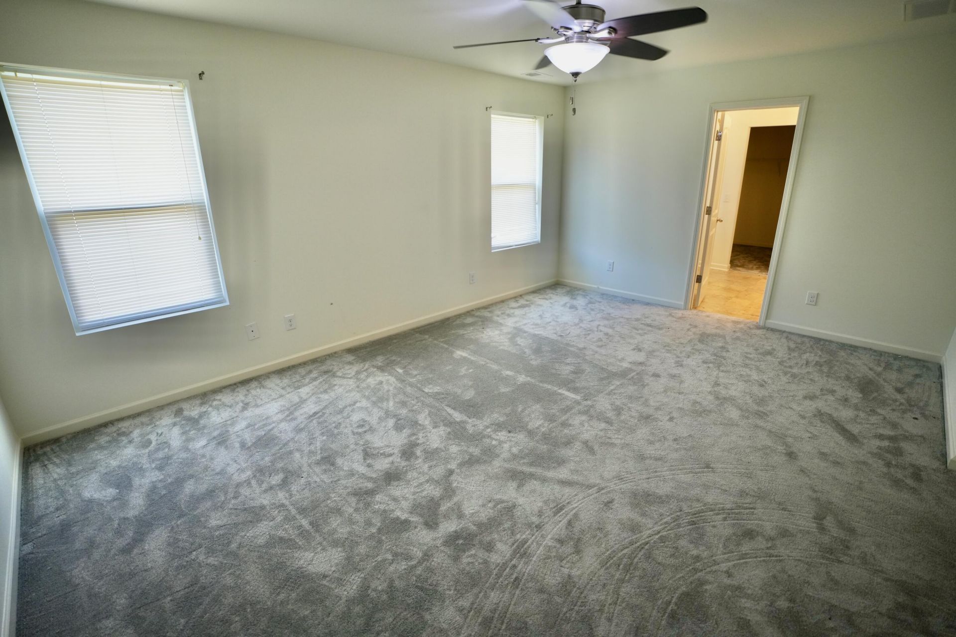 407 Thoroughbred Drive Photo 16