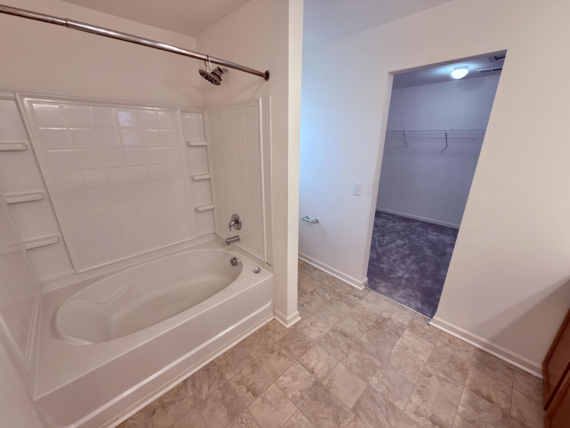 407 Thoroughbred Drive Photo 21