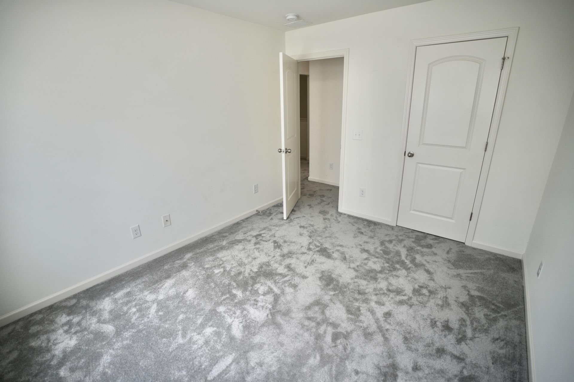 407 Thoroughbred Drive Photo 29