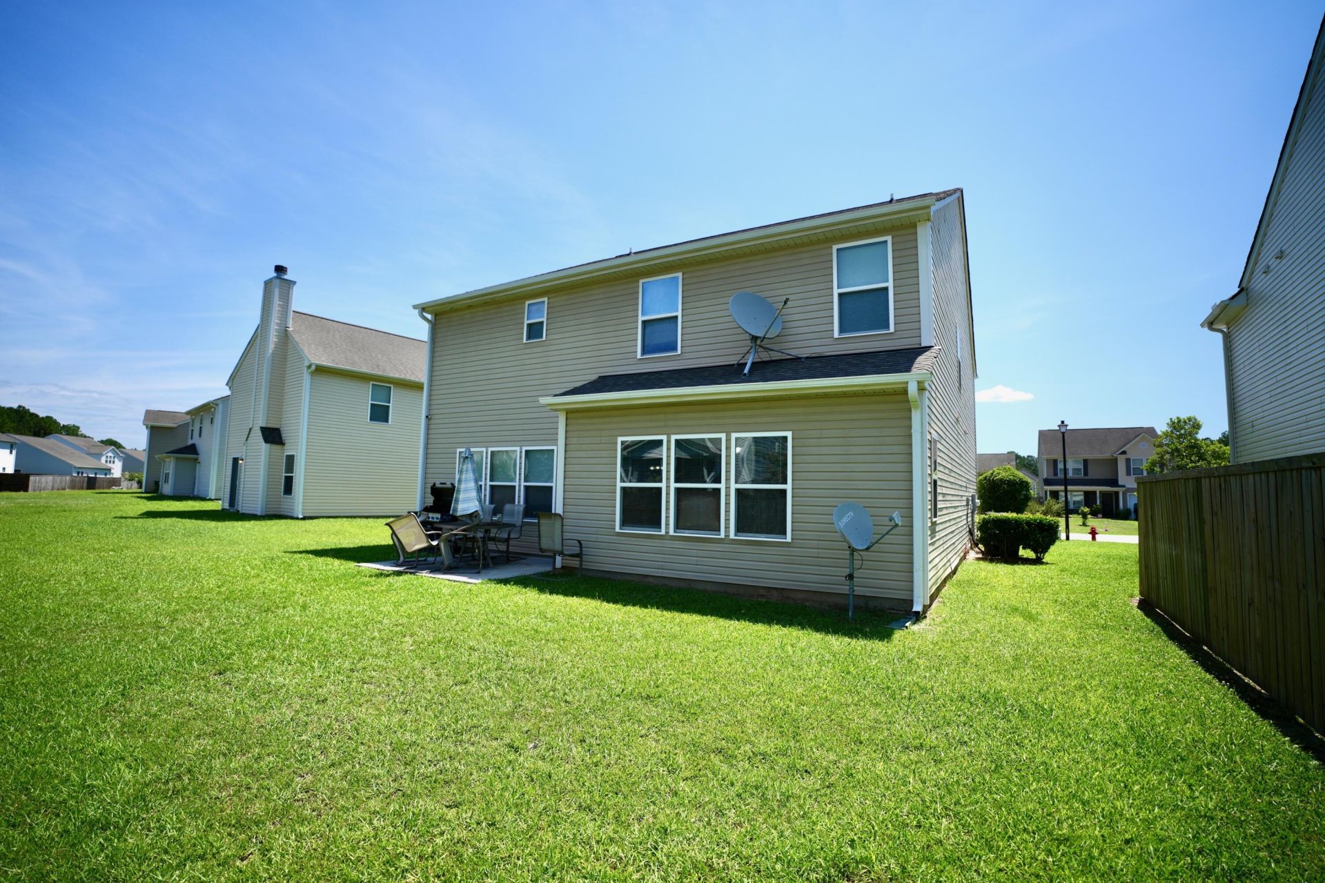 407 Thoroughbred Drive Photo 32