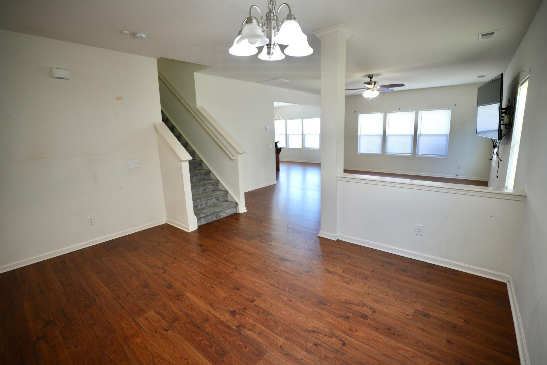 407 Thoroughbred Drive Photo 6