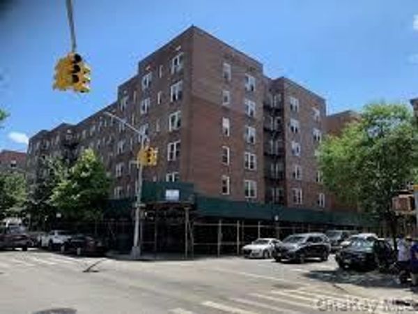 4240 Bowne st , Unit 5F, Flushing, NY 11355