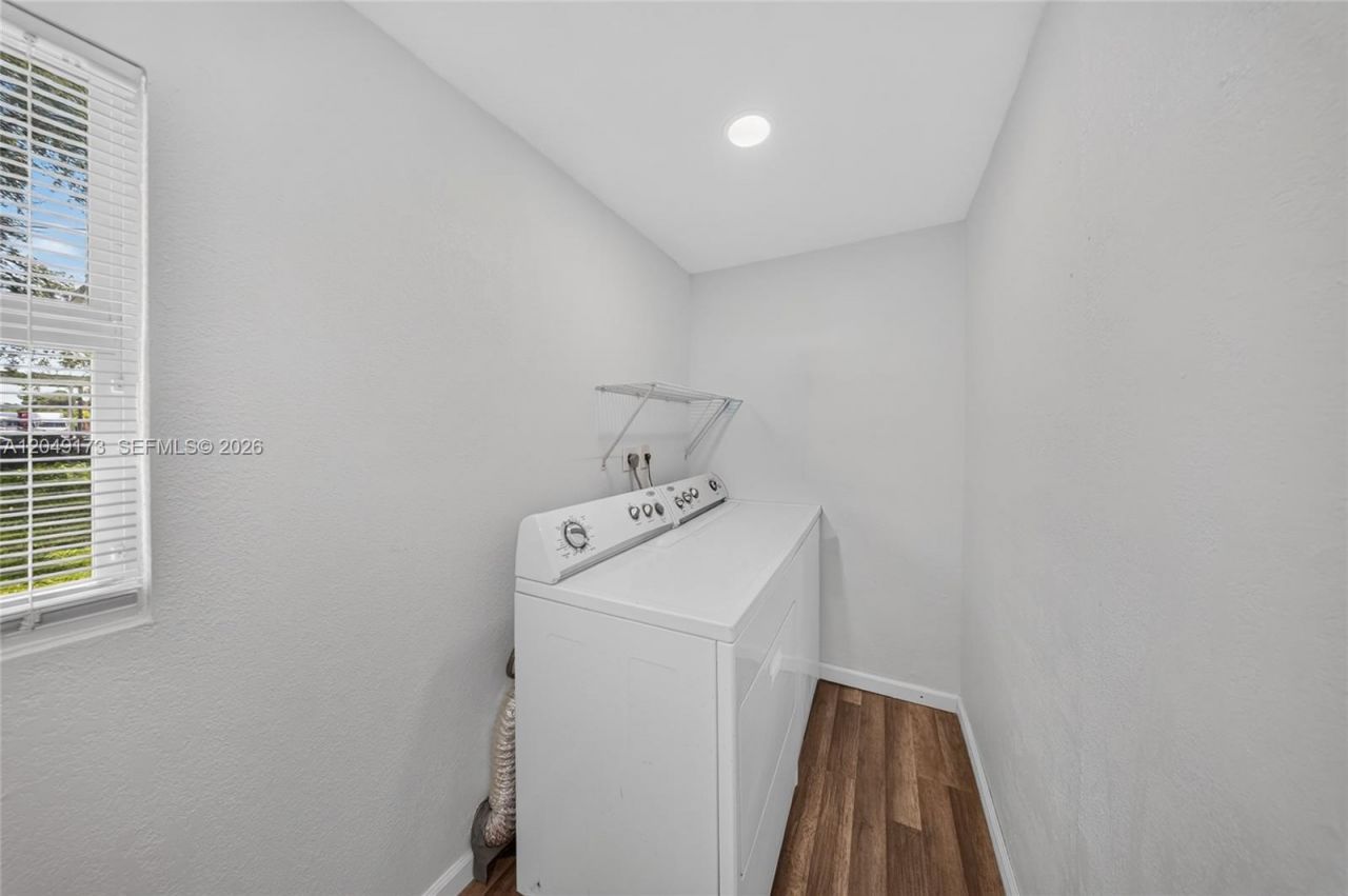 9828 NW 26th Ave, Miami, FL 33147 Photo