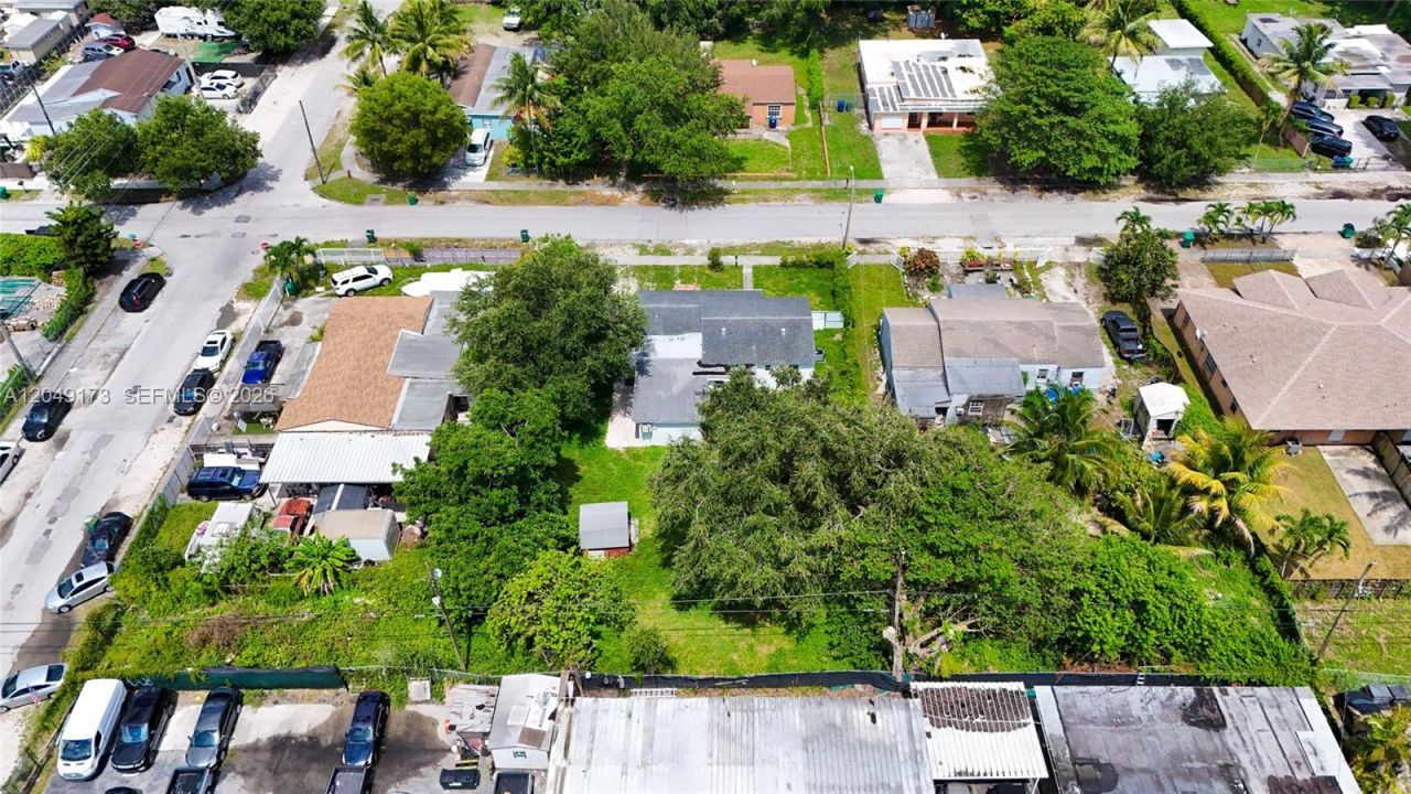 9828 NW 26th Ave, Miami, FL 33147 Photo
