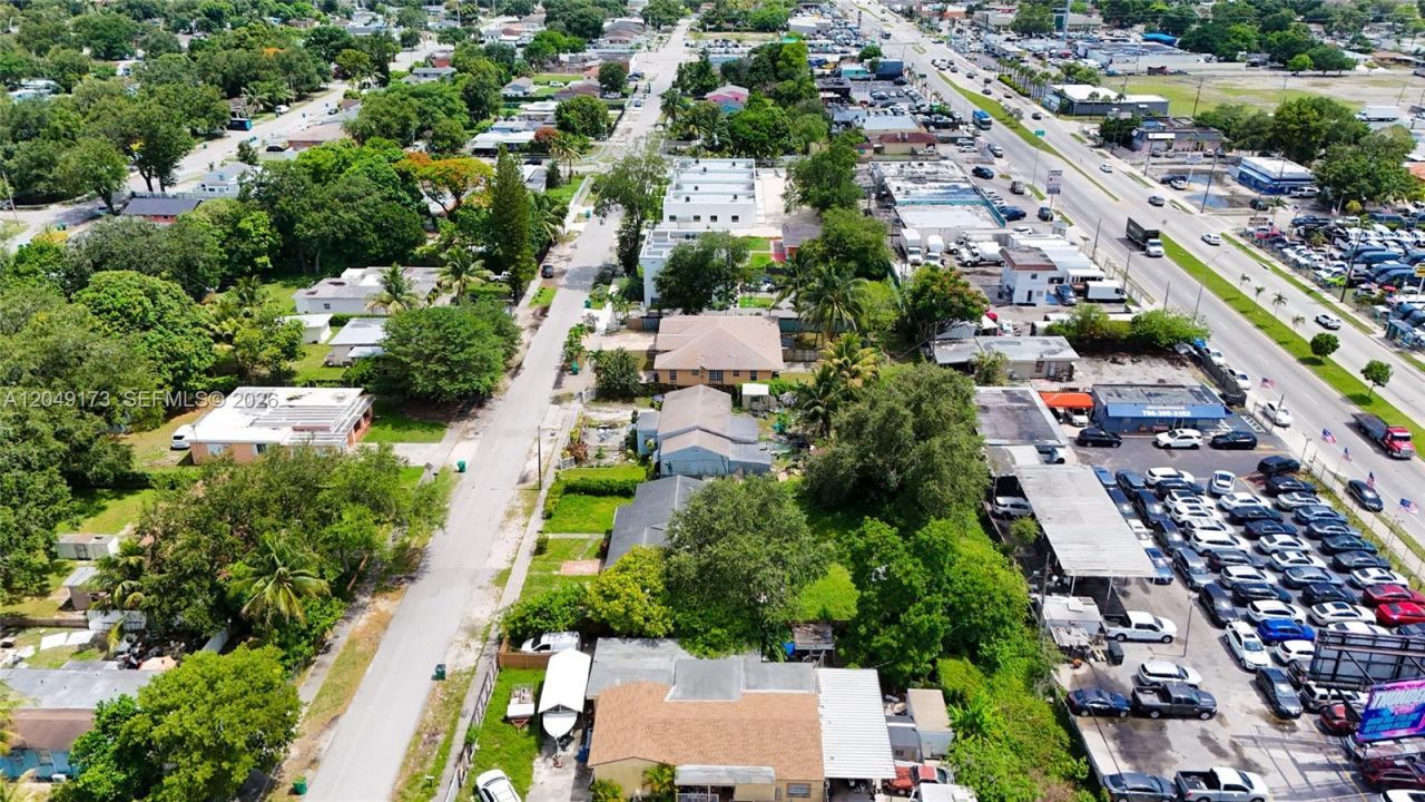 9828 NW 26th Ave, Miami, FL 33147 Photo