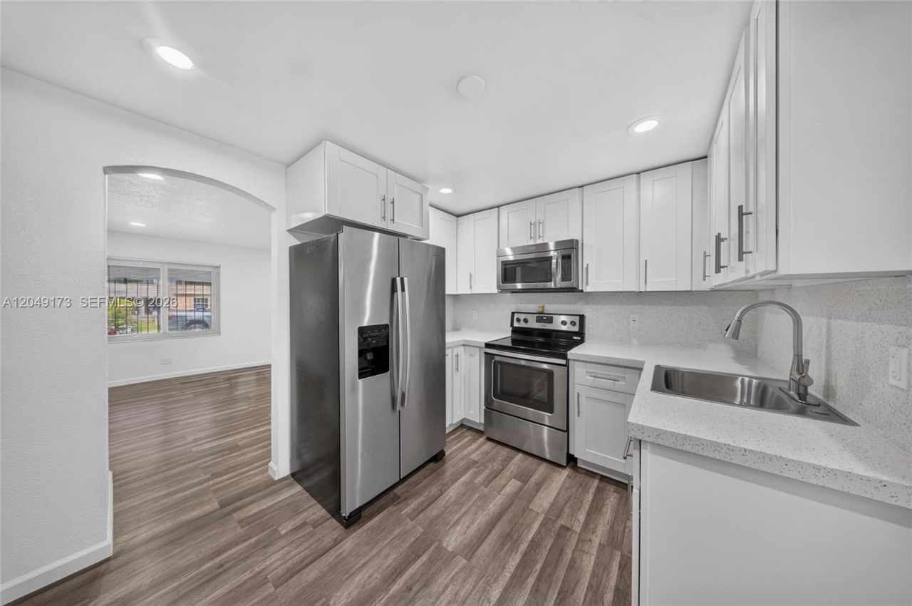 9828 NW 26th Ave, Miami, FL 33147 Photo