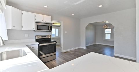 17569 Campbell Ave, Escalon, CA 95320 Photo