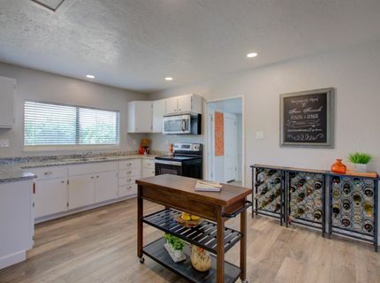 17569 Campbell Ave, Escalon, CA 95320 Photo