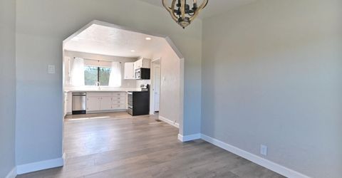 17569 Campbell Ave, Escalon, CA 95320 Photo